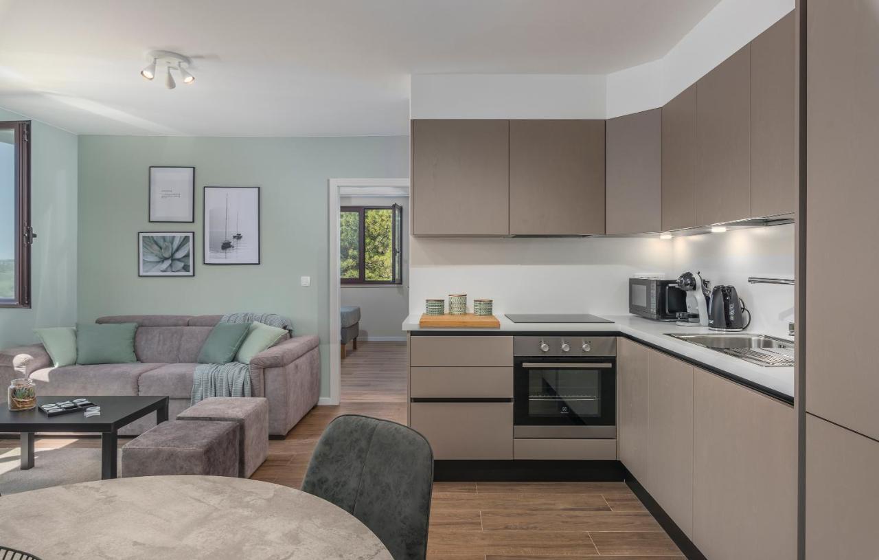 Just Renovated Stylish 2 Bedrooms Apartment Only A Few Steps From The Beach! Novigrad Istria Exteriér fotografie