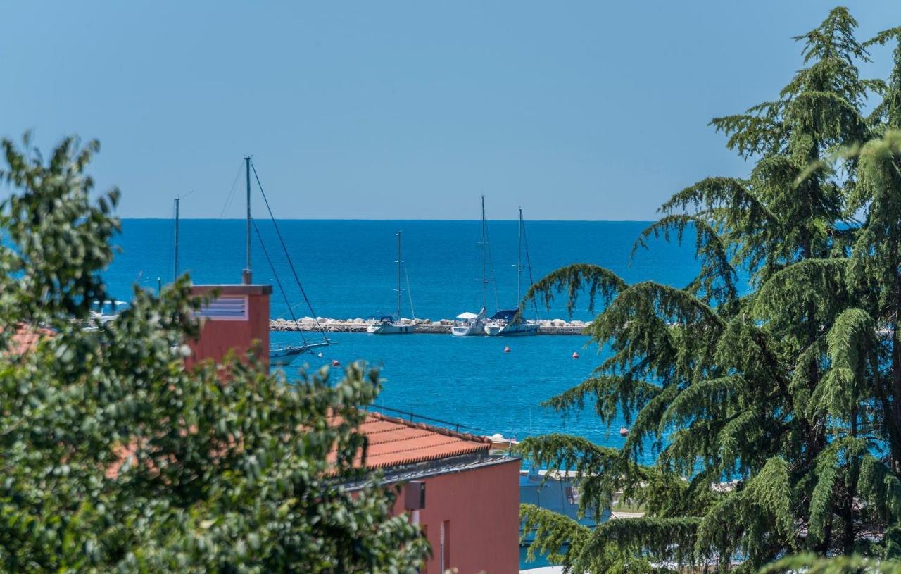 Just Renovated Stylish 2 Bedrooms Apartment Only A Few Steps From The Beach! Novigrad Istria Exteriér fotografie